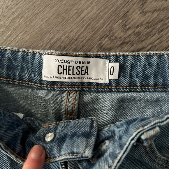 Butterfly shorts - Picture 2 of 2